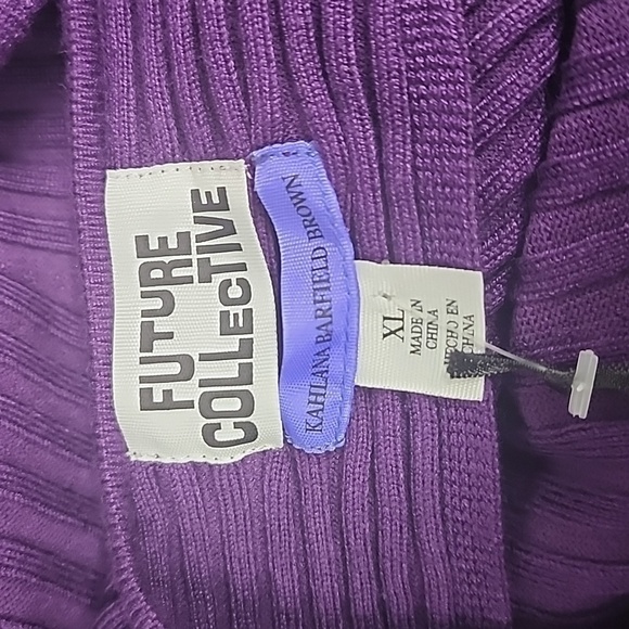 Twisted Back Long Sleeve Crewneck Pullover Sweater | Future Collective | X Large - Picture 9 of 10